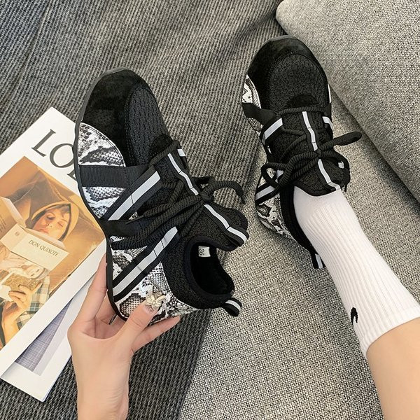 Jauns sieviešu kedu modelis ar dzīvnieku rakstu