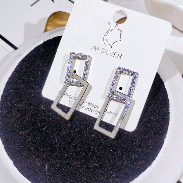 Taisnstūra formas sieviešu karājoši auskari ar akmeņiem