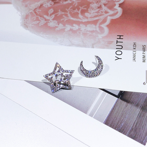 Modern női fülbevaló hold és csillag alakú