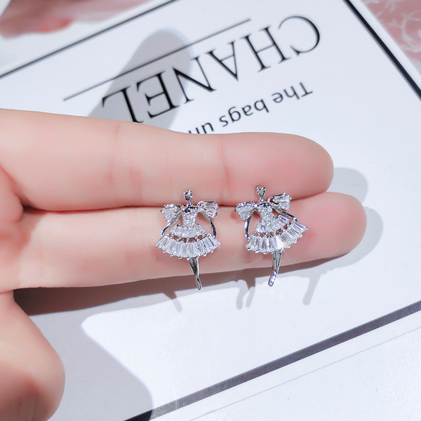 Ezüst női fülbevaló balerina formájú