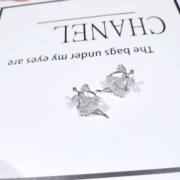 Ezüst női fülbevaló balerina formájú