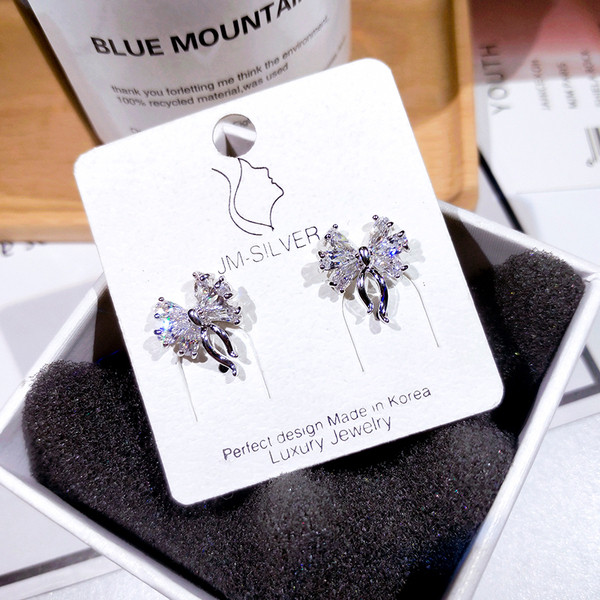 Lihtsad paelakujulised naiste kõrvarõngad