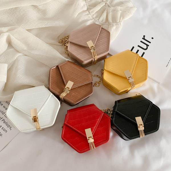 Laste kaasaegne väike kott tüdrukutele metallist elemendiga