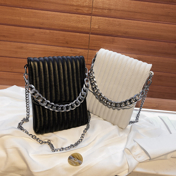 Női mindennapi kistáska sima modell