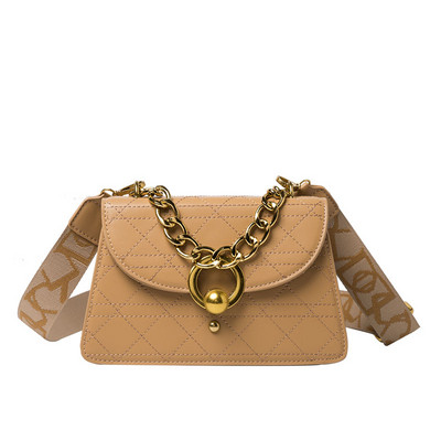 Stilīga sieviešu soma no eko ādas ar īsu rokturi un sprādzi