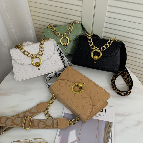 Stilīga sieviešu soma no eko ādas ar īsu rokturi un sprādzi