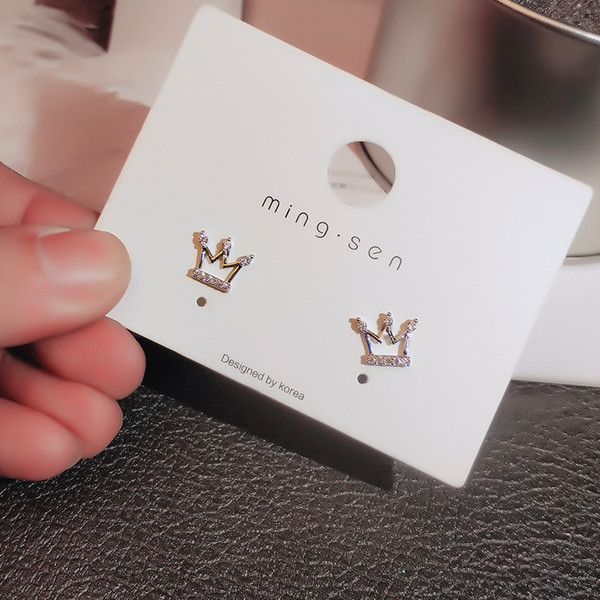 Ezüst női fülbevaló korona formájú