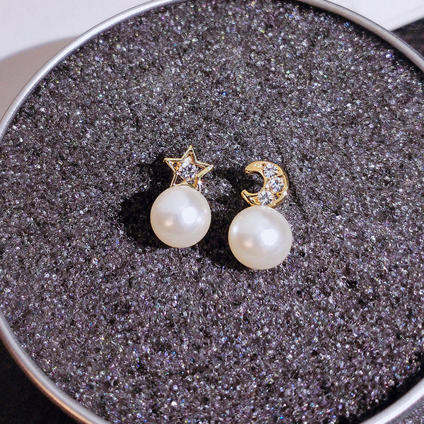Gyöngy női fülbevaló holddal és csillaggal