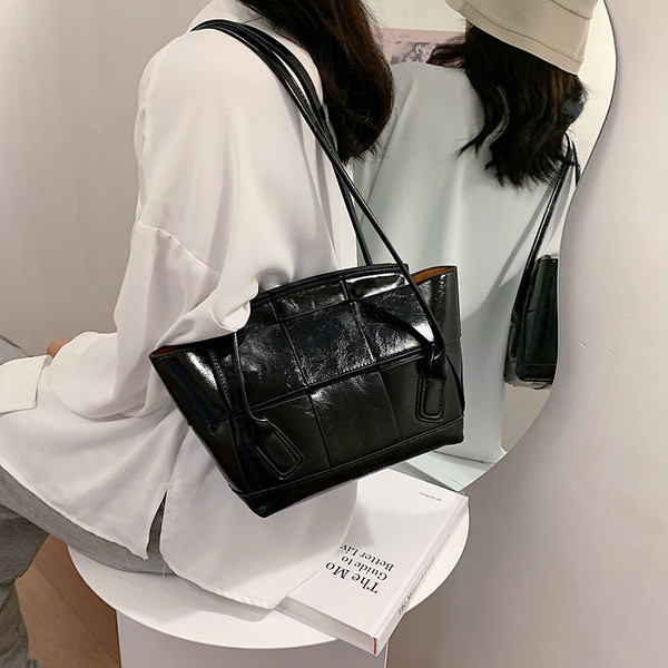 Naiste igapäevakott pika sangaga