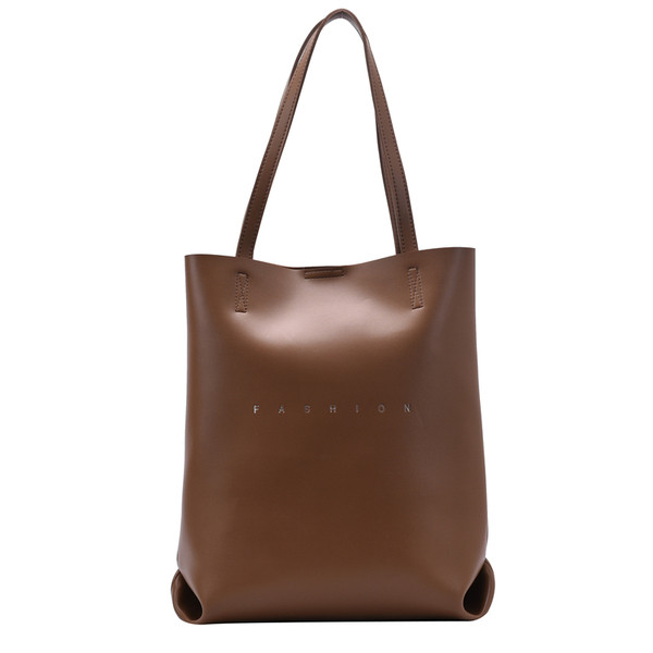 Ekobőr széles modellből készült alkalmi női táska