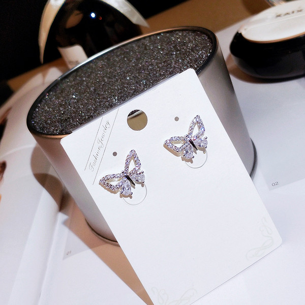 Ezüst női fülbevaló pillangó formájú