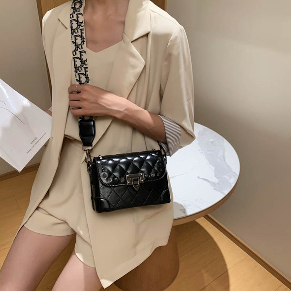 Geanta topică de damă în formă pătrată din piele ecologică