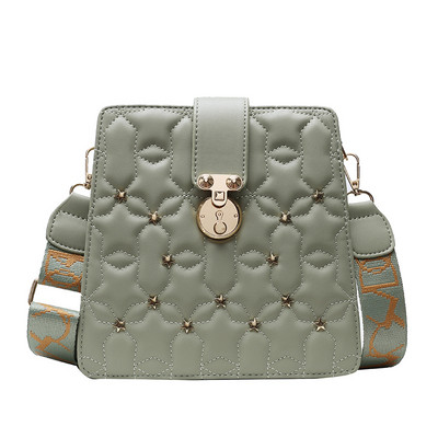 Praegune pandlaga ja pika sangaga ökonahast naistekott