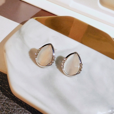 Retro naiste kividega kõrvarõngad