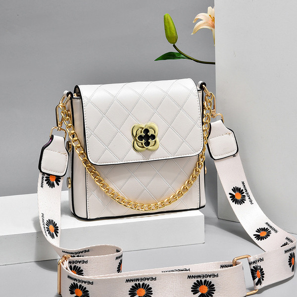 Geanta casual dama cu maner si lant colorat