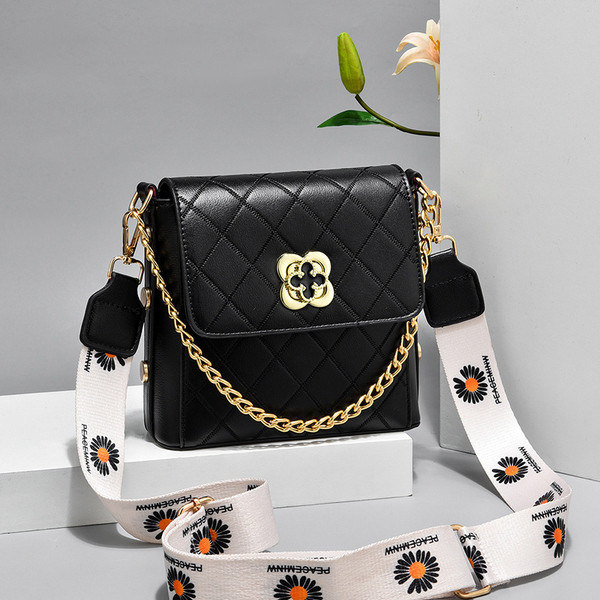 Geanta casual dama cu maner si lant colorat