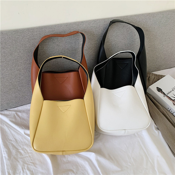 Eko bőrből készült alkalmi női válltáska, sima modell