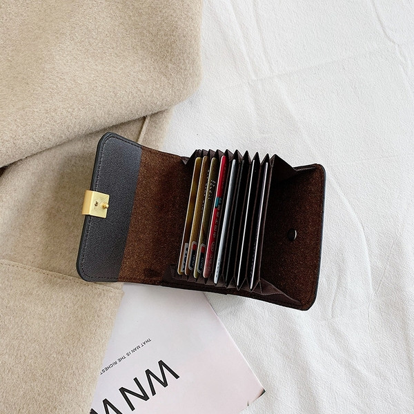 Sieviešu aktuālā mazā somiņa no eko ādas