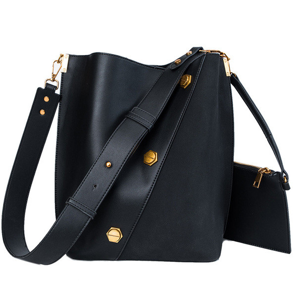 Sieviešu topsomas plats modelis ar garu rokturi