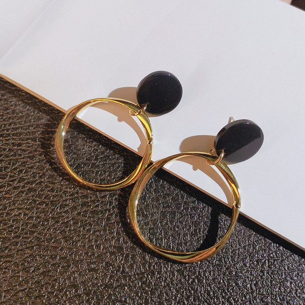 Apaļi sieviešu zelta auskari