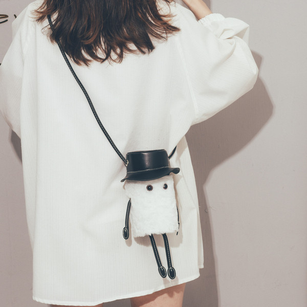 Modern női táska műbőrből, pehelytal