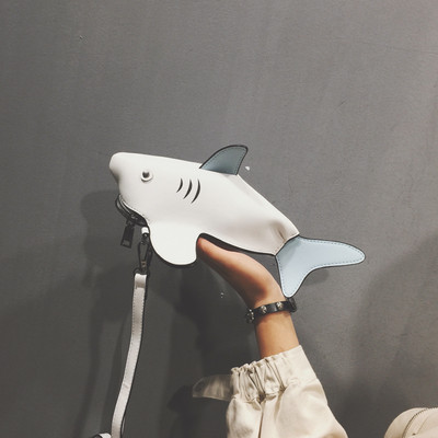 Modern női táska öko bőrből, nem szabványos formában