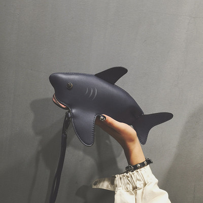 Modern női táska öko bőrből, nem szabványos formában