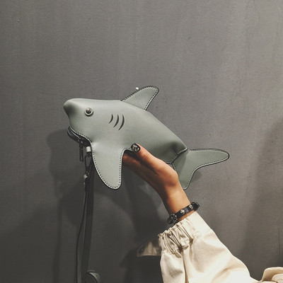 Modern női táska öko bőrből, nem szabványos formában