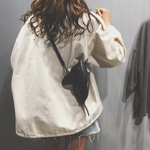 Modern női táska öko bőrből, nem szabványos formában