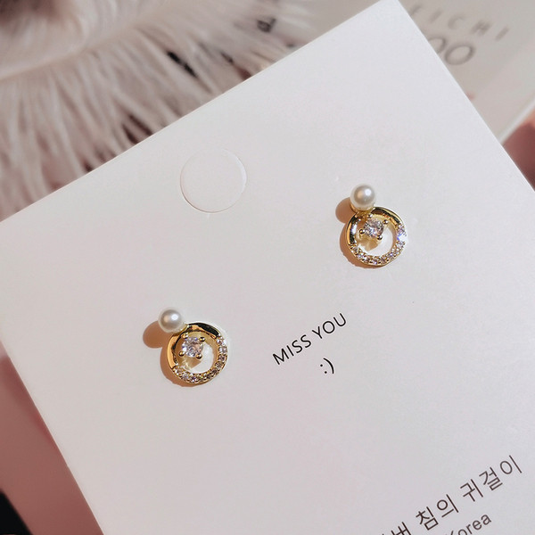 Apaļi sieviešu auskari ar akmeņiem un pērlēm