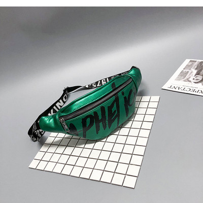 Sieviešu moderna eko ādas plecu soma ar uzrakstu