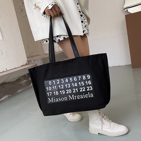 Καθημερινή γυναικεία υφασμάτινη τσάντα με απλικέ