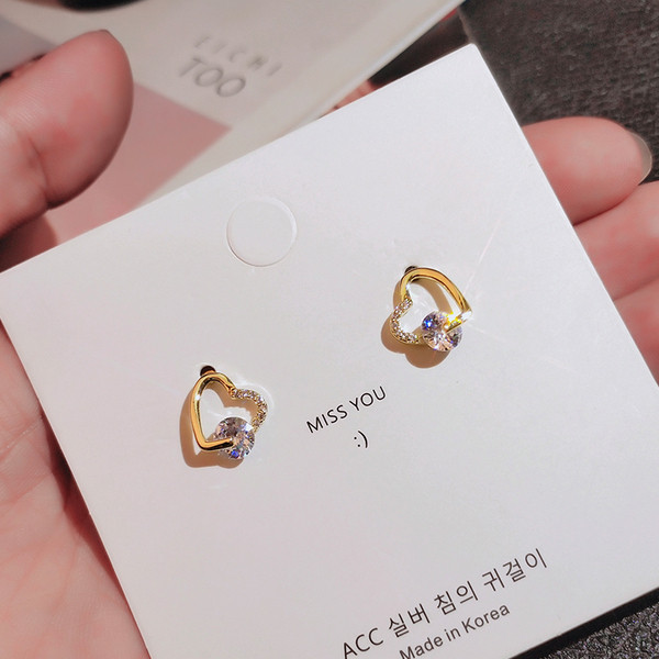 Moodsad naiste kividega südamekujulised kõrvarõngad