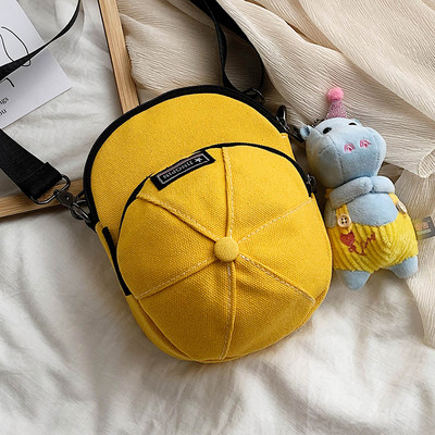 Sieviešu mūsdienīga tekstila soma nestandarta formā