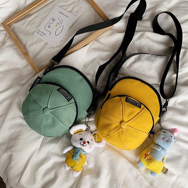 Sieviešu mūsdienīga tekstila soma nestandarta formā