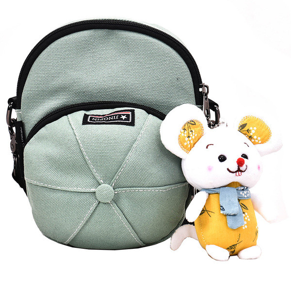 Sieviešu mūsdienīga tekstila soma nestandarta formā