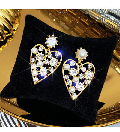 Μοντέρνα γυναικεία σκουλαρίκια με σχήμα καρδιάς πέτρες