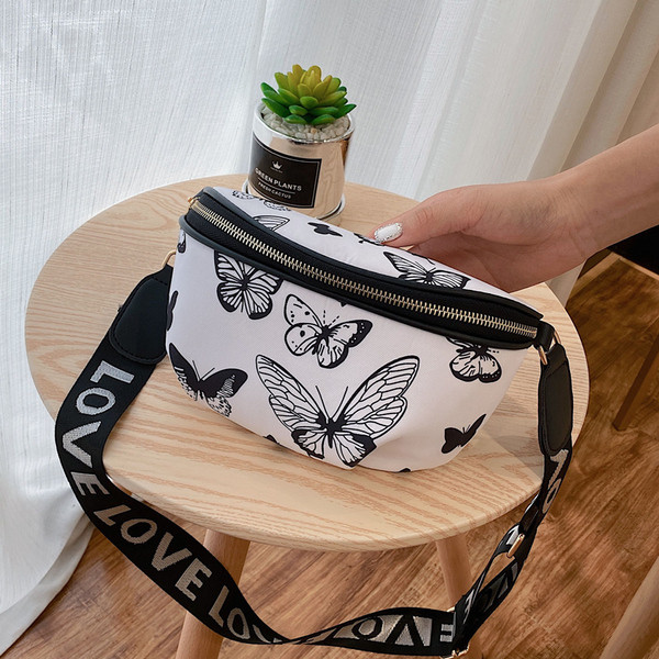 Aktuālā sieviešu soma no eko ādas pār plecu