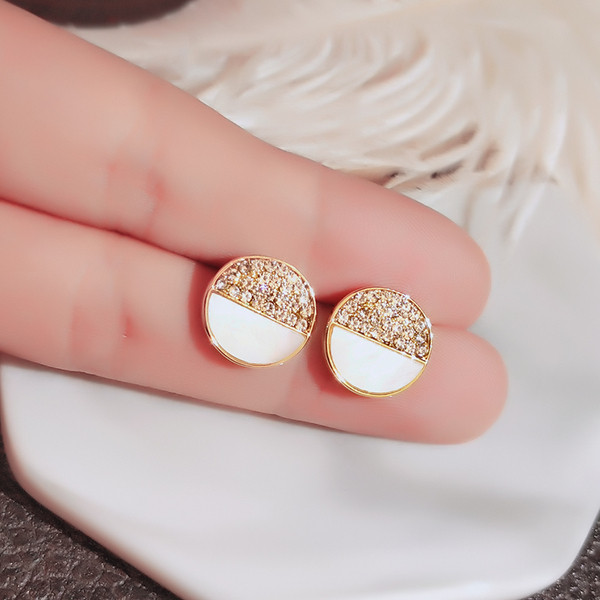 Kerek egyszerű női fülbevaló