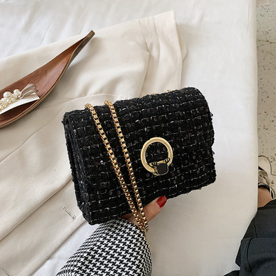 Geanta de dama eleganta din piele ecologica cu catarama pentru umar