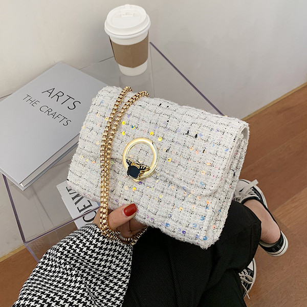 Geanta de dama eleganta din piele ecologica cu catarama pentru umar