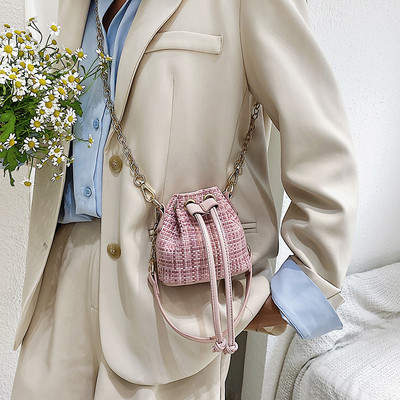 Модерна дамска мини чанта от еко кожа с връзки