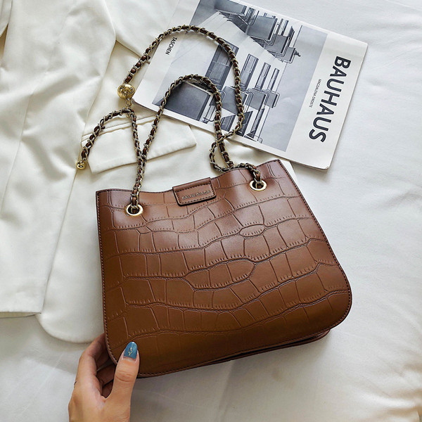 Γυναικεία καθημερινή τσάντα από οικολογικό δέρμα, απλό μοντέλο για τον ώμο