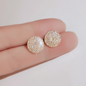 Apaļi sieviešu auskari, apvilkti ar akmeņiem