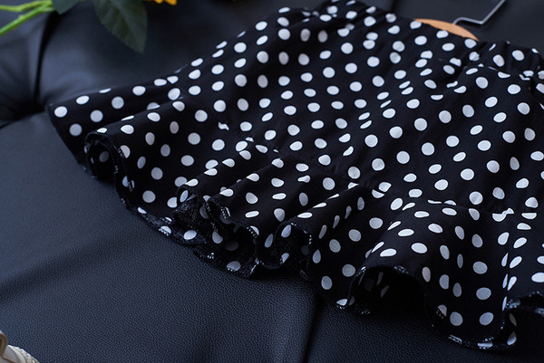 Fusta pentru copii decupata pentru fete cu buline