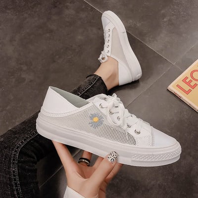 Naiste vabaaja tossud võrgu ja tikandiga