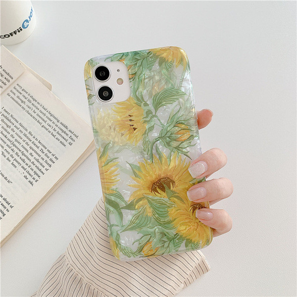 Silikona maciņš priekš Iphone 11 ar saulespuķu - divi modeļi