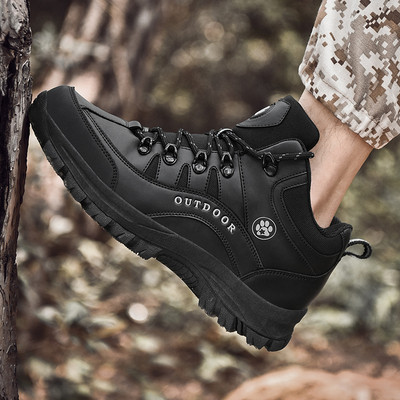 Vīriešu pārgājienu apavi divos modeļos ar šņorēm un raupju zoli