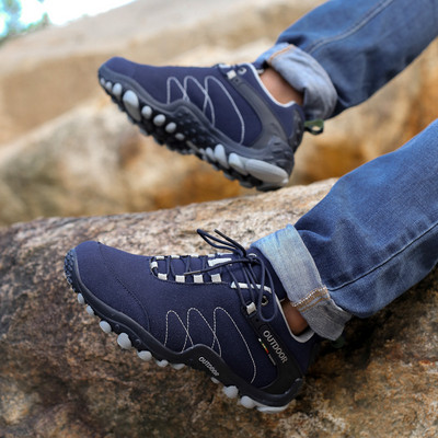 Férfi és női túracipő fűzős és durva talpú