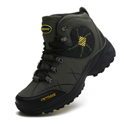 Pārgājienu zābaki ar šņorēm un raupju zoli